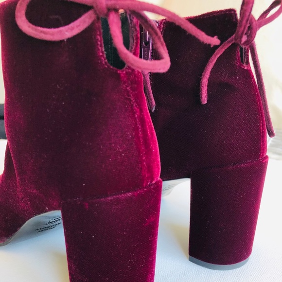 Stuart Weitzman Granby Ankle Booties - Picture 2 of 5